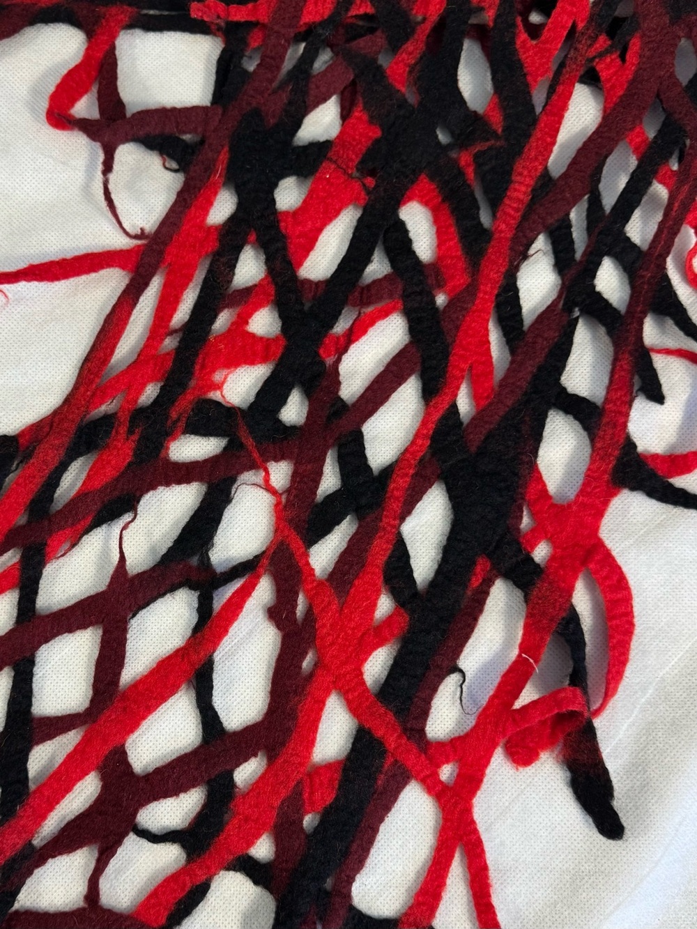 Avant Garde Red Black Felt Fringe Open Lattice Knit Scarf Shawl Wrap OS - Picture 6 of 6